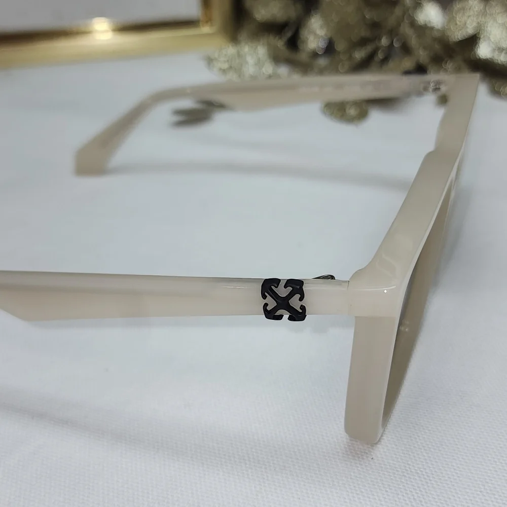 Authentic Off - White OERI13W Stratford 6107 Sunglasses With Case